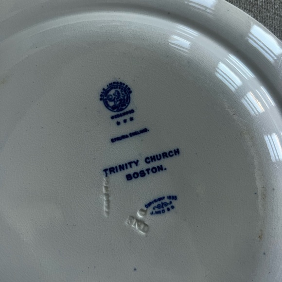 Antique Boston Trinity Church Pictorial Blue Plate by Wedgwood - Picture 3 of 3